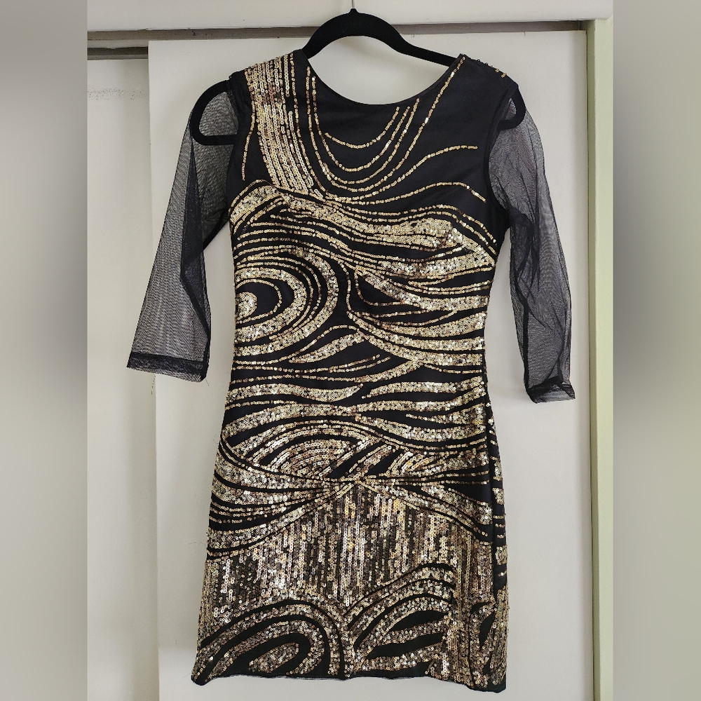 Bebe Sheer Long-sleeve Body-con Sequin Mini Dress - Small